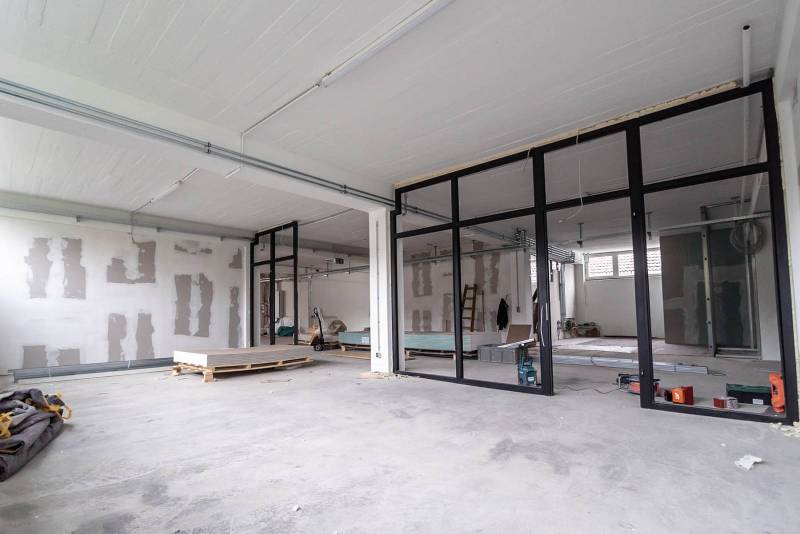 Travaux de rénovation intérieure avec création d'une ouverture sur mur pour agrandissement de salon et reprise des peintures de la pièce à Bordeaux